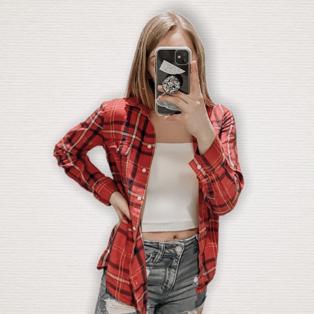 🌸3/$25: Old Navy Red Flannel